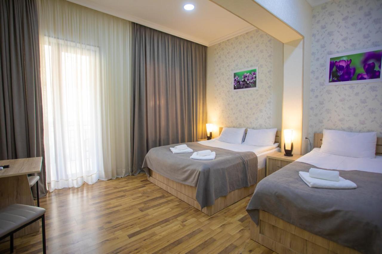 Peradia Hotel Kutaisi Exterior photo